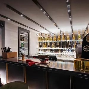 Hotel 77 Seventy-seven - Maison D'art Collection